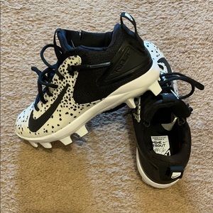 Mike Trout Youth Baseball Cleats